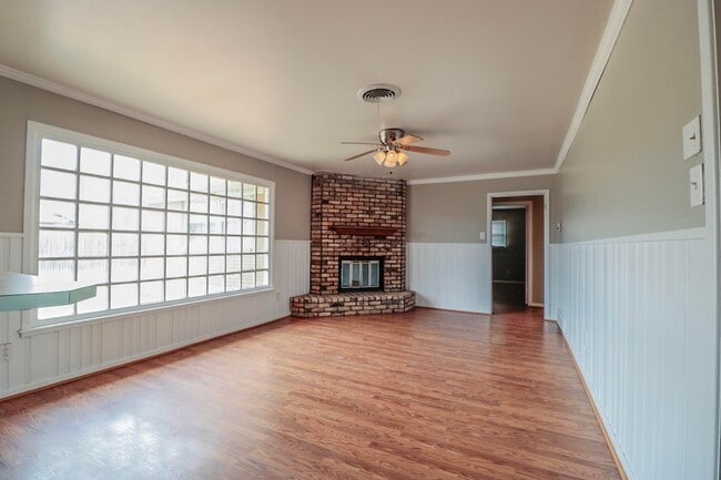 4906 17th Pl