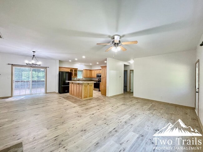 5282 Brevard Rd
