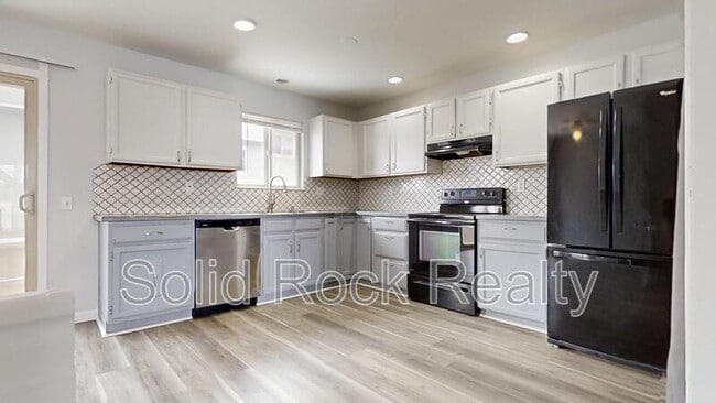 Photo - 3902 Smoke Tree Dr