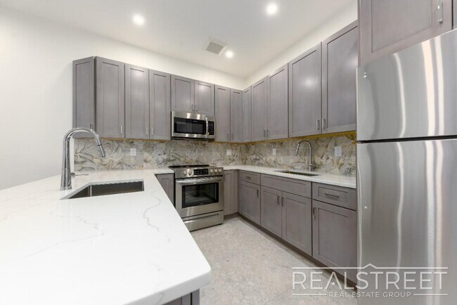 Photo - Stunning Brand New 3 Bed 2 Bath in Crown Heights Brownstone! Unit 3