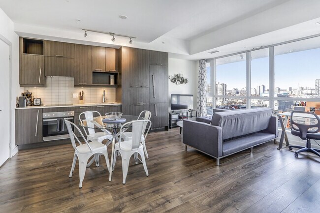 Photo - 199 Richmond St W Unit ID1050770P