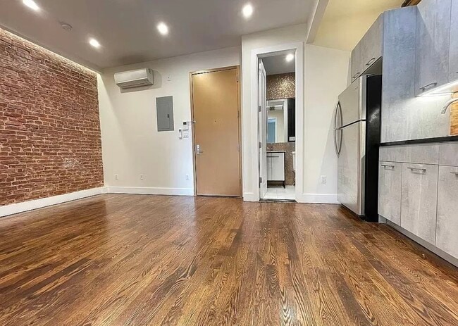 Photo - 2156A Fulton St Unidad 3A