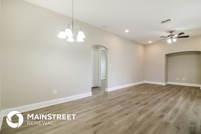 Photo - 4510 6th St W