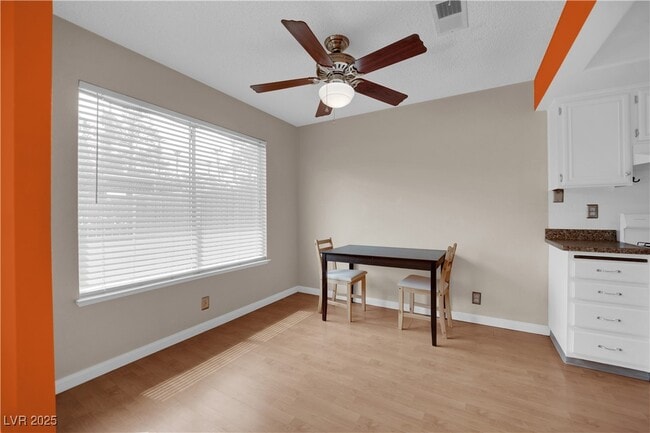 Building Photo - 2248 Short Pine Dr