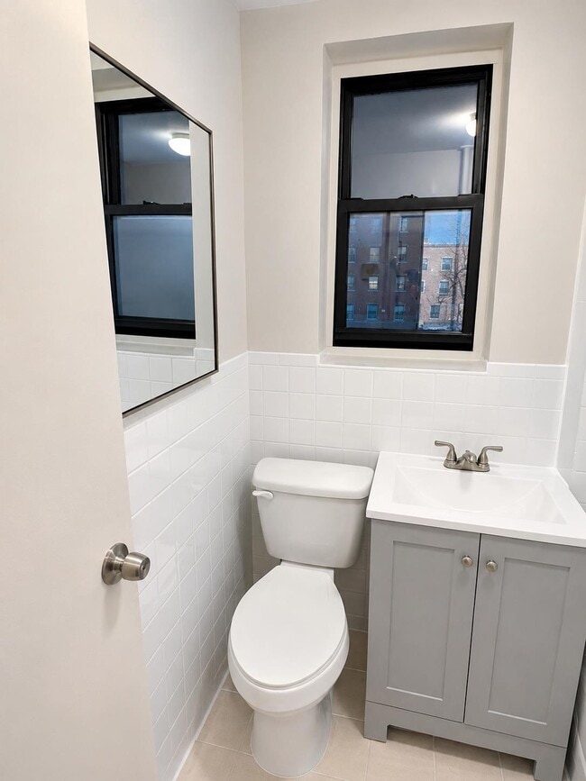 Photo - 50 Reservoir Ave Unidad 302