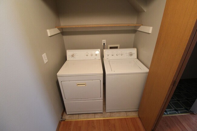 Photo - 2217 N Hamilton St Unidad #C