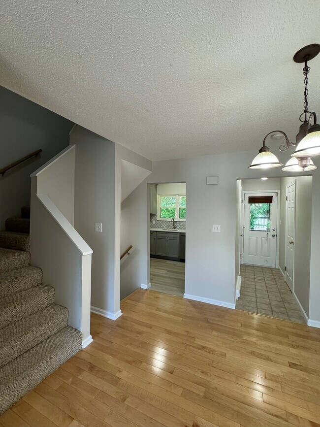 Photo - 181 Sherbrook St