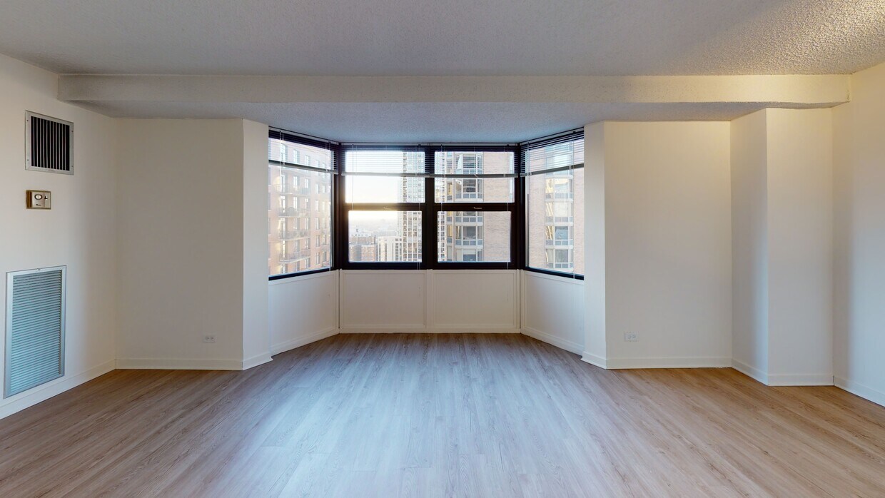 Photo - 1133 North Dearborn Apartments