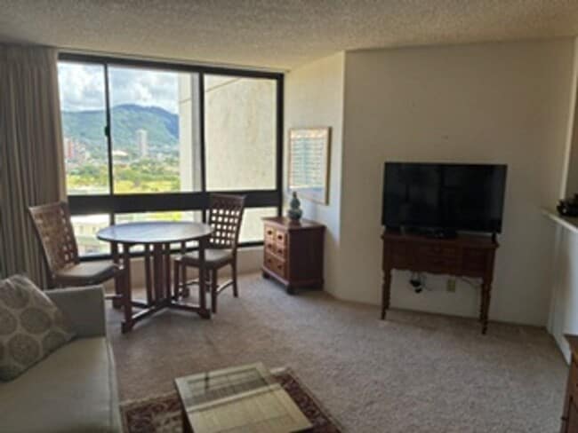 Photo - Liliuokalani Gardens 1/1 fully furnished condo