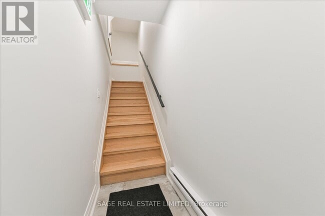 Photo - 22 Lansdowne Ave Unité C