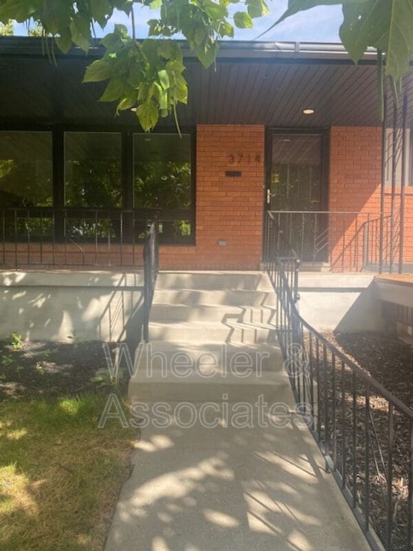 Building Photo - 3714 Brinker Ave Rental