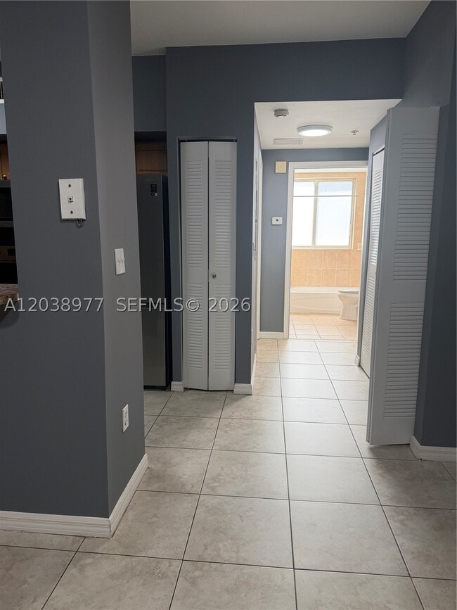 115 SW 42nd Ave Unit 206
