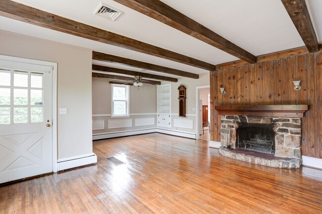 Photo - 3 Bed 1.5 bath in Camp Hill