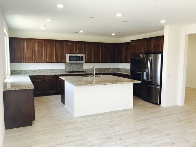 Photo - Upgraded Brand new 5 bed home in RiverBend community with spectacular view, Eastvale schools