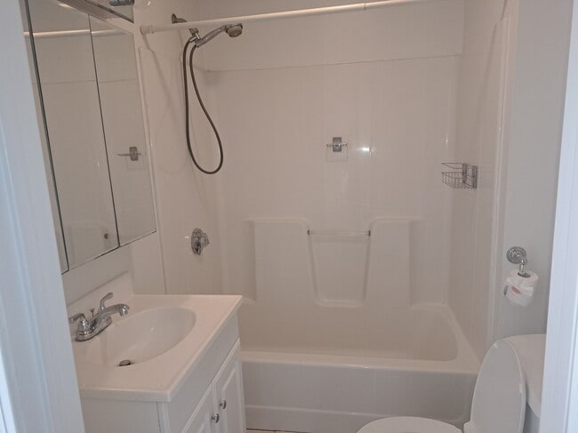 12 Avon St Unit #2