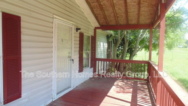 Photo - 1430 Hammerhill Rd