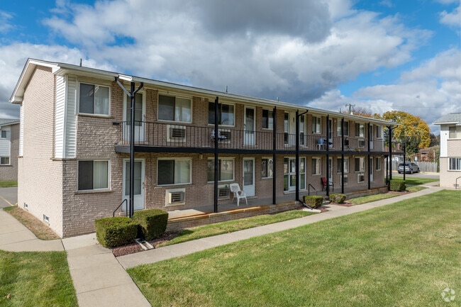 Harrison Street Apartments