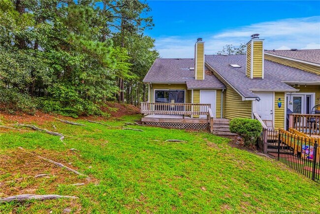 525 Cypress Trace Dr
