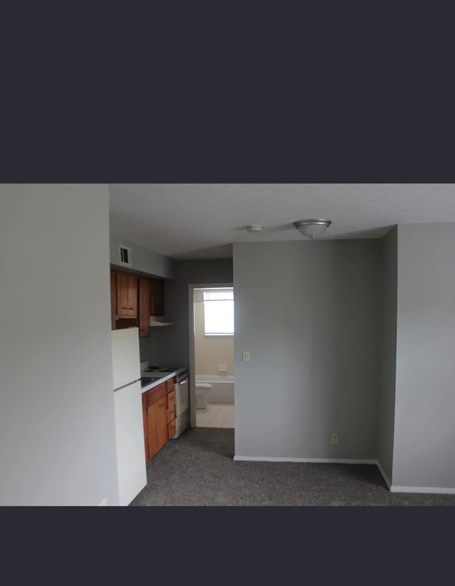 Photo - 2504 Langdon Dr Unit 8