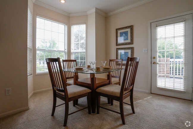 Model - 2 Bed / 2 Bath