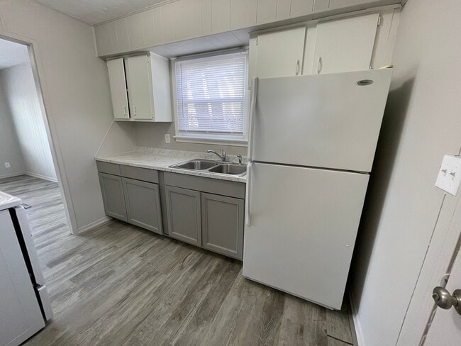 Photo - 3905 Burdette St