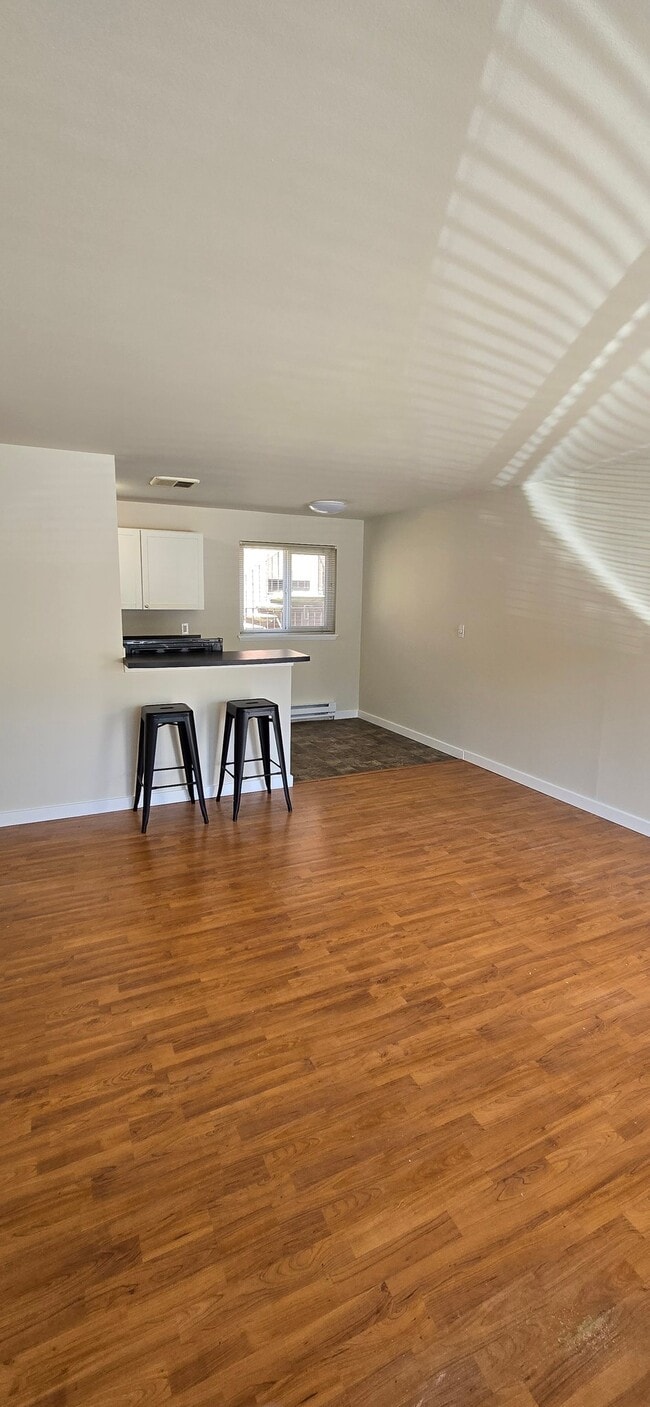 Photo - 400 NE 65th St