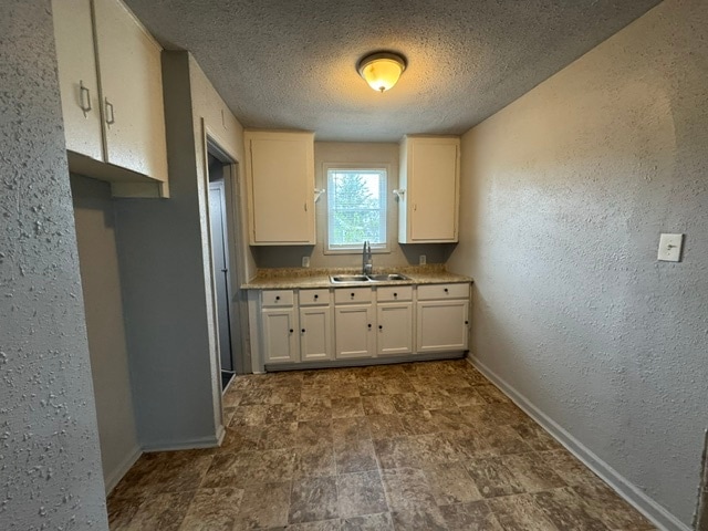 Photo - 20058 Bloom St