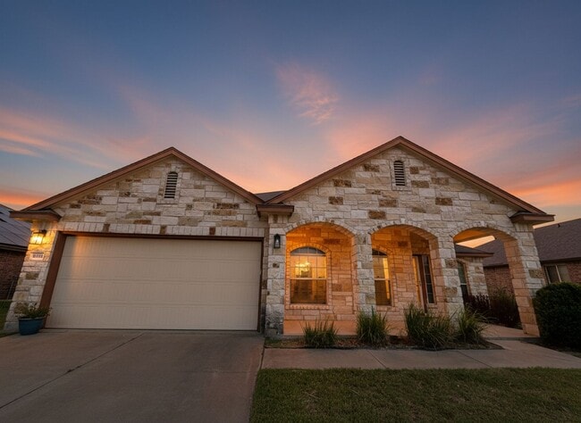 Building Photo - 9306 Cricket Dr