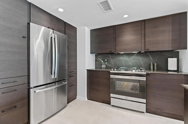 Photo - 2220 Fairfax Dr Unit Park at Courthouse