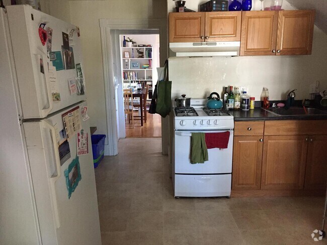 Building Photo - 191 Beacon St Unit 3A Rental