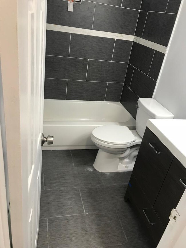 CV Glenolden Station Apartments For Rent in Glenolden, PA