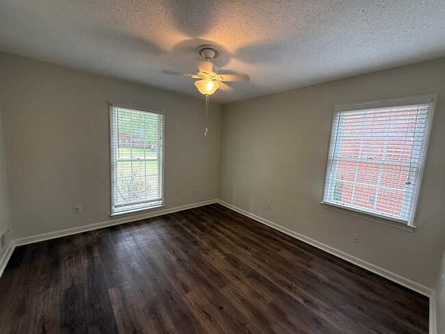 Photo - 3048 Sandy Creek Dr