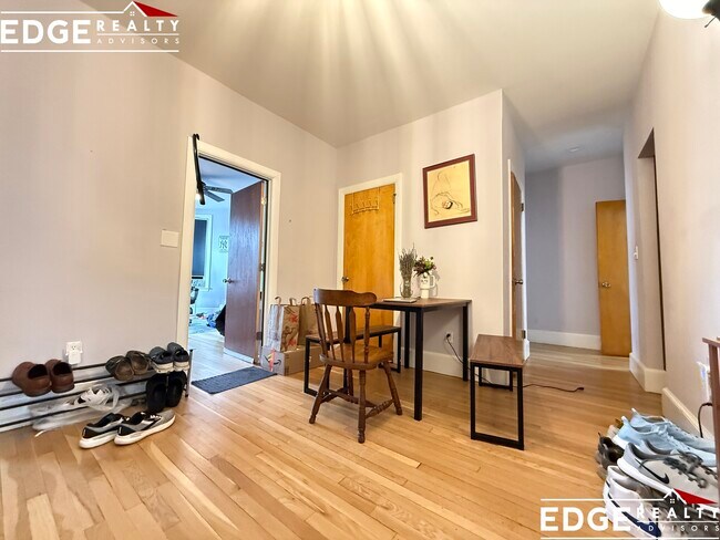 Photo - 39 Saint Paul St