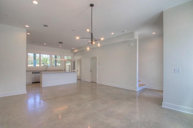 Photo - 1540 Yarra St
