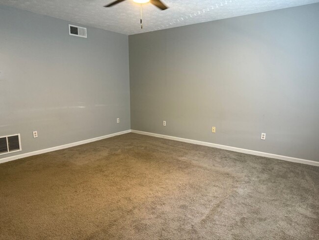 Photo - 238 E Green St Unit 2