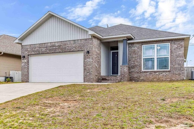 Photo - 970 John Deere Ln