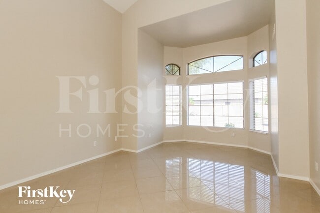 Photo - 15954 N Naegel Dr