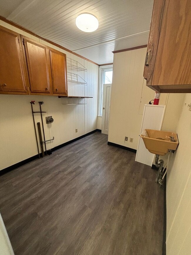Photo - 3 Bedroom House for Rent - Minutes from Seton Hill!