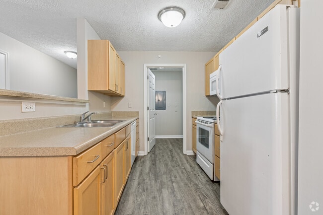3BR, 2BA - 1,106SF - Kitchen - Overlook Terraces