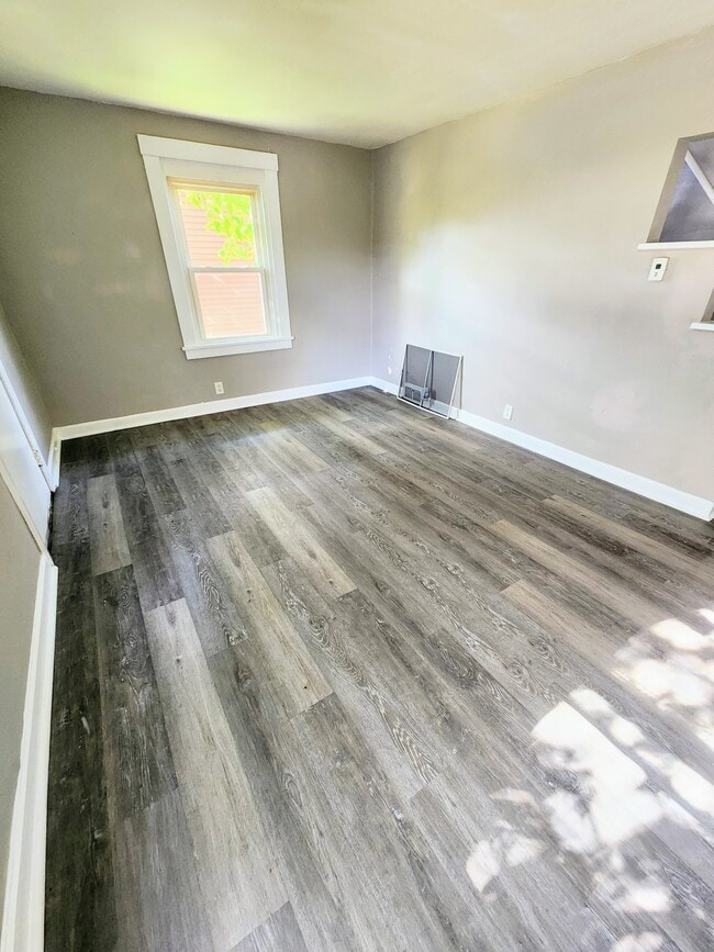 878 Miller Ave