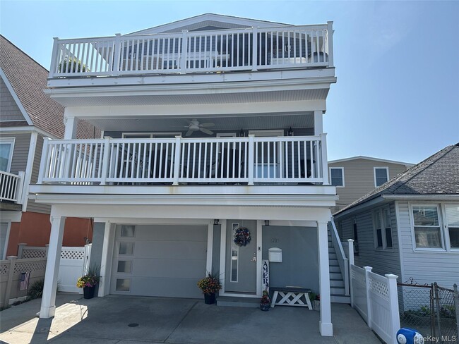 Building Photo - 69 Oregon St Rental