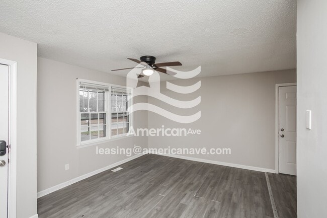 Photo - 100 Black Oak Rd