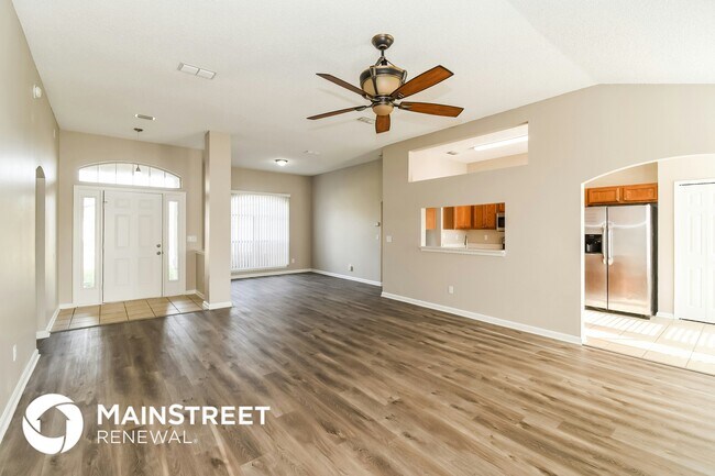 Photo - 435 Summit Dr