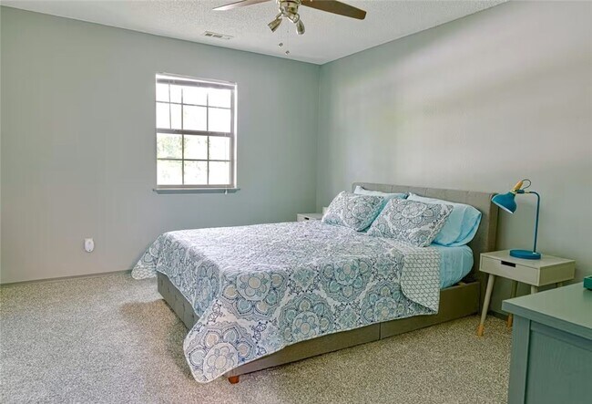 Photo - 106 NW Park St Unit A