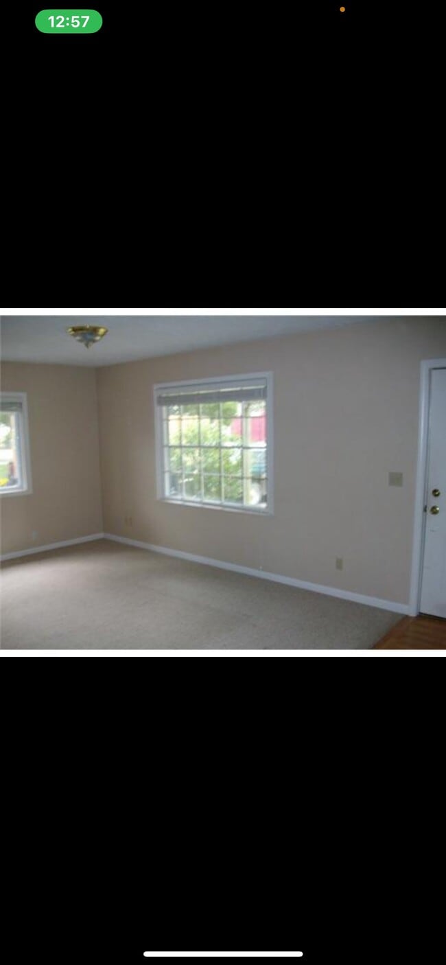 Photo - 125 E Rouse St