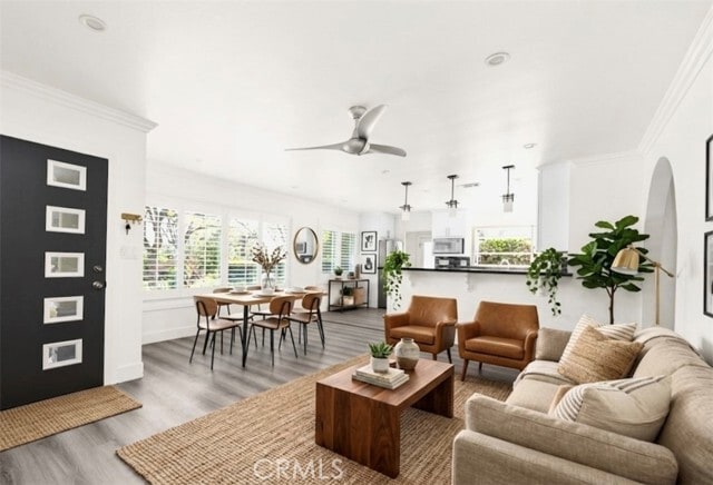 Photo - 647 W Montecito Ave