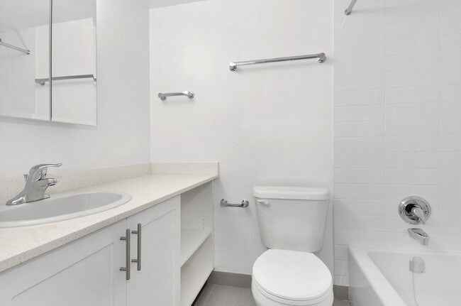 Photo - Shaughnessy House Unit 00403