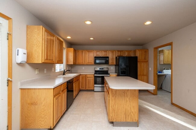 Photo - 3 bed, 2.5 bath Home in English Ranch Neighborhood