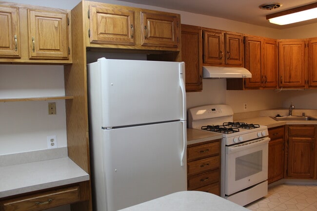 Photo - 216 Locust St SW Unit 129