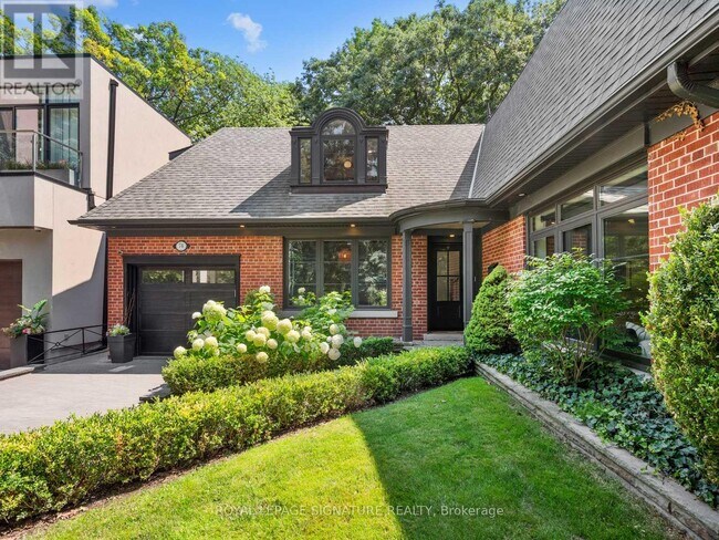 Photo - 74 Fallingbrook Dr
